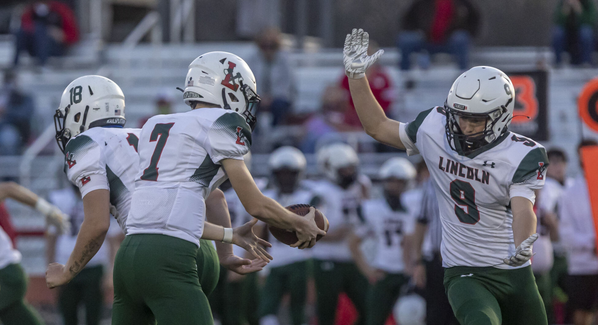 MTZ Lincoln football gallery 25 040921.JPG